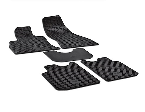 Rubber car mats for FIAT 500L